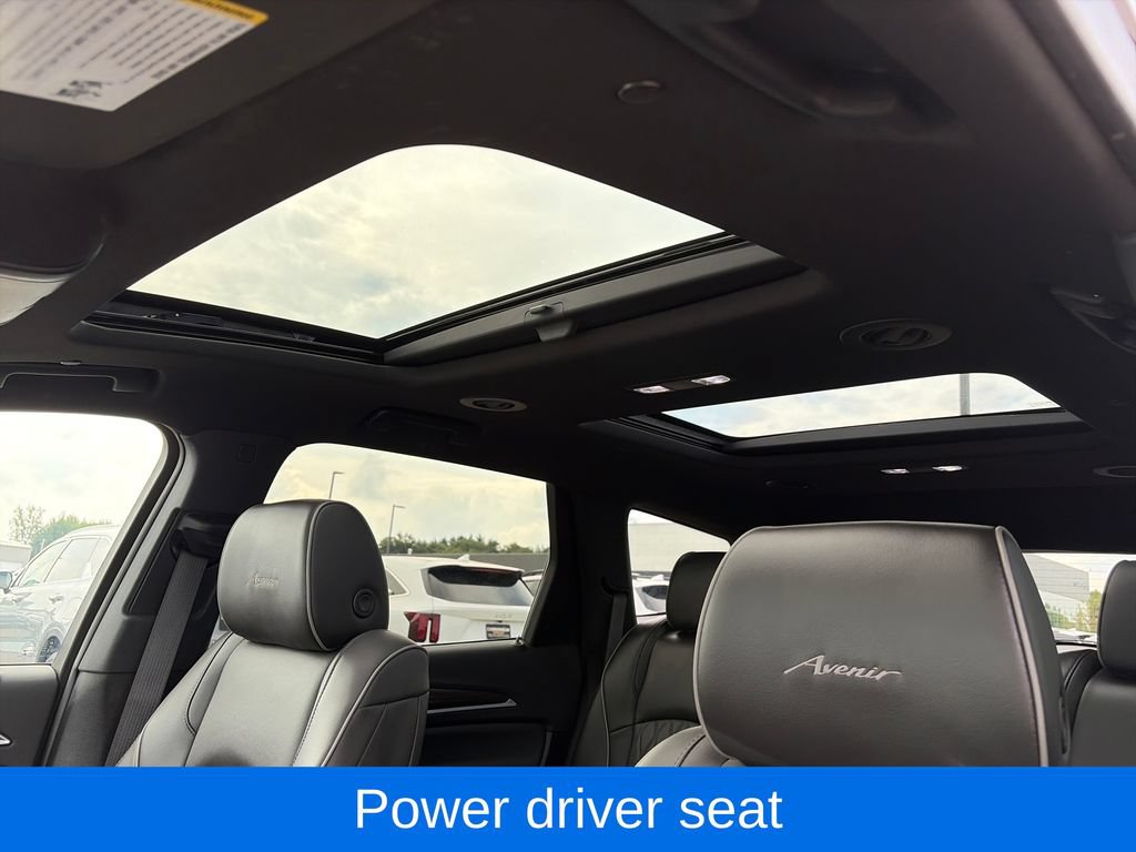 Used 2023 Buick Enclave Avenir w/ Avenir Technology Package AWD/4WD image 29