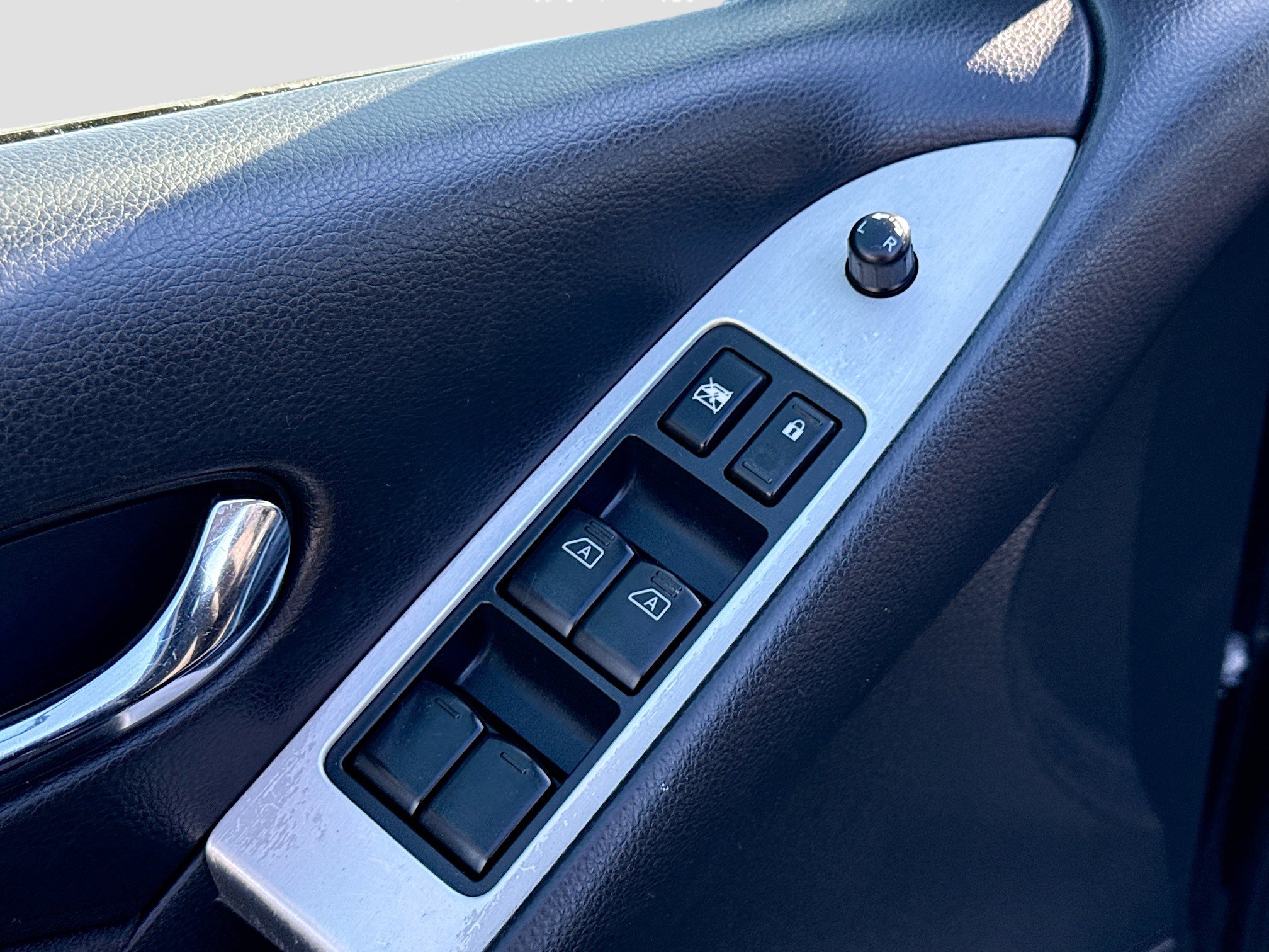 Used 2013 Nissan Murano S image 9