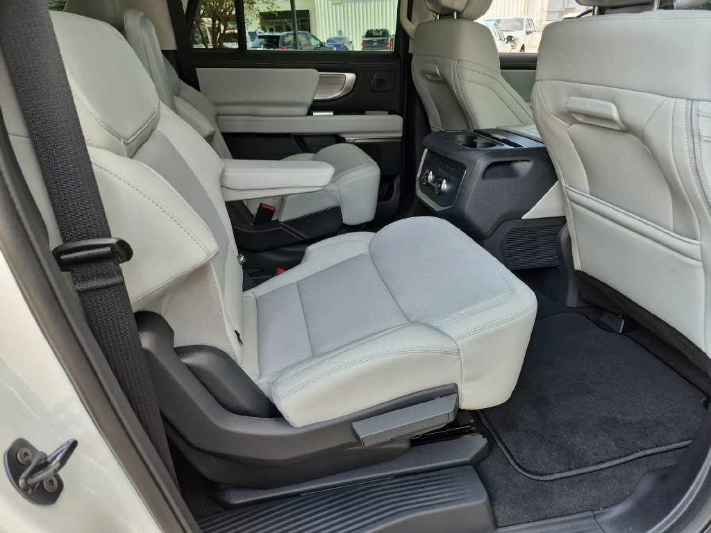 New 2027 Ford Expedition Max Platinum w/ Driver's Package AWD/4WD image 30