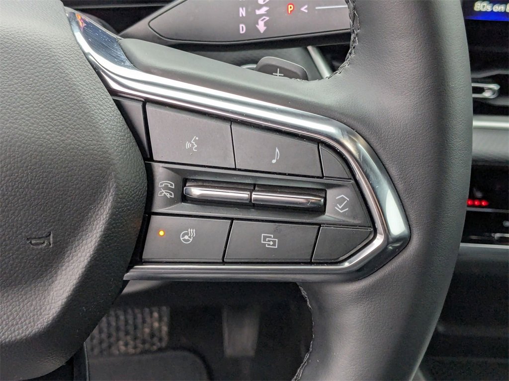 Used 2025 Chevrolet Equinox LT image 19