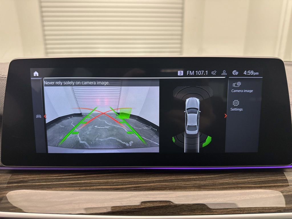 Used 2020 BMW 540i xDrive w/ M Sport Package image 21