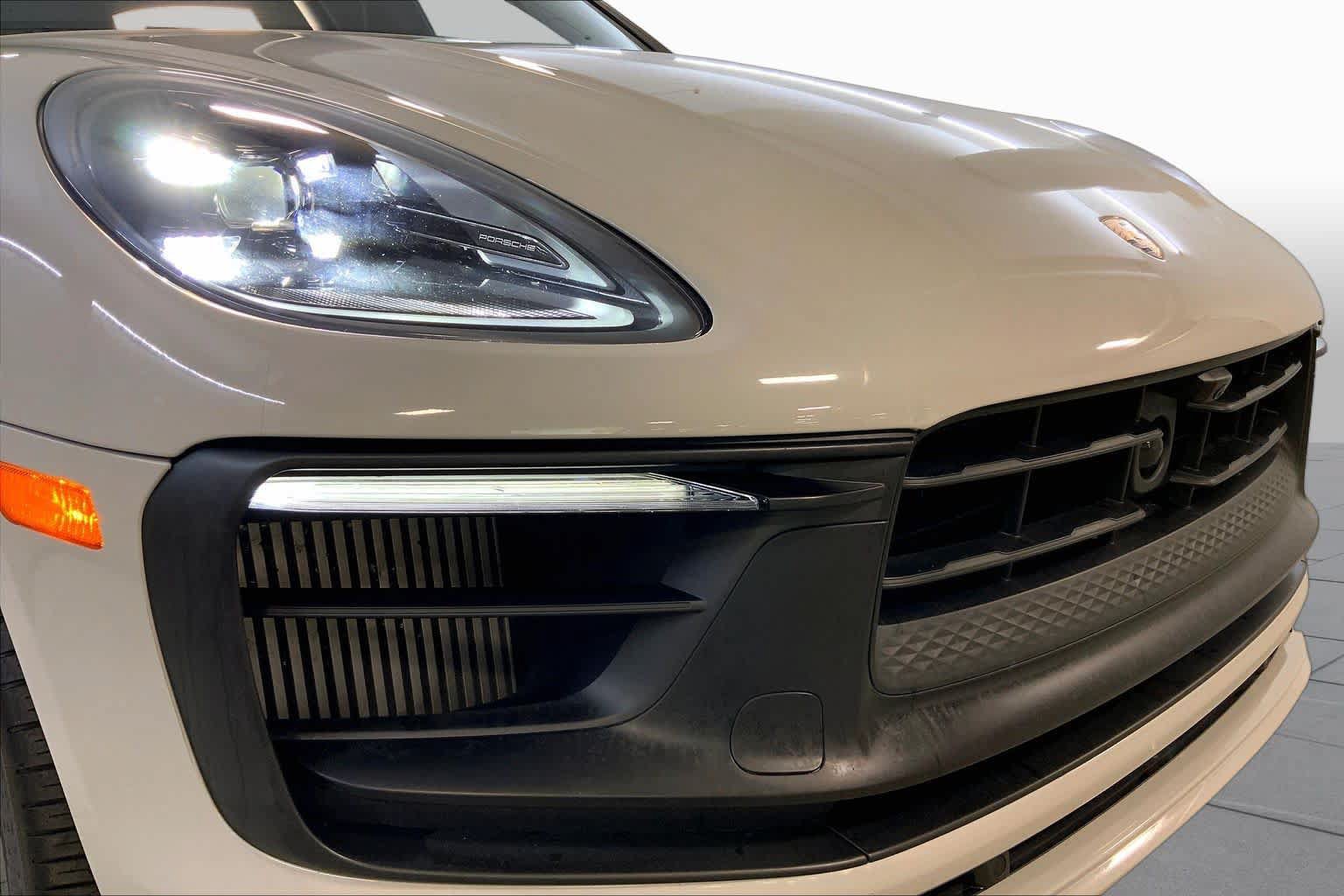 Used 2022 Porsche Macan GTS AWD/4WD image 32