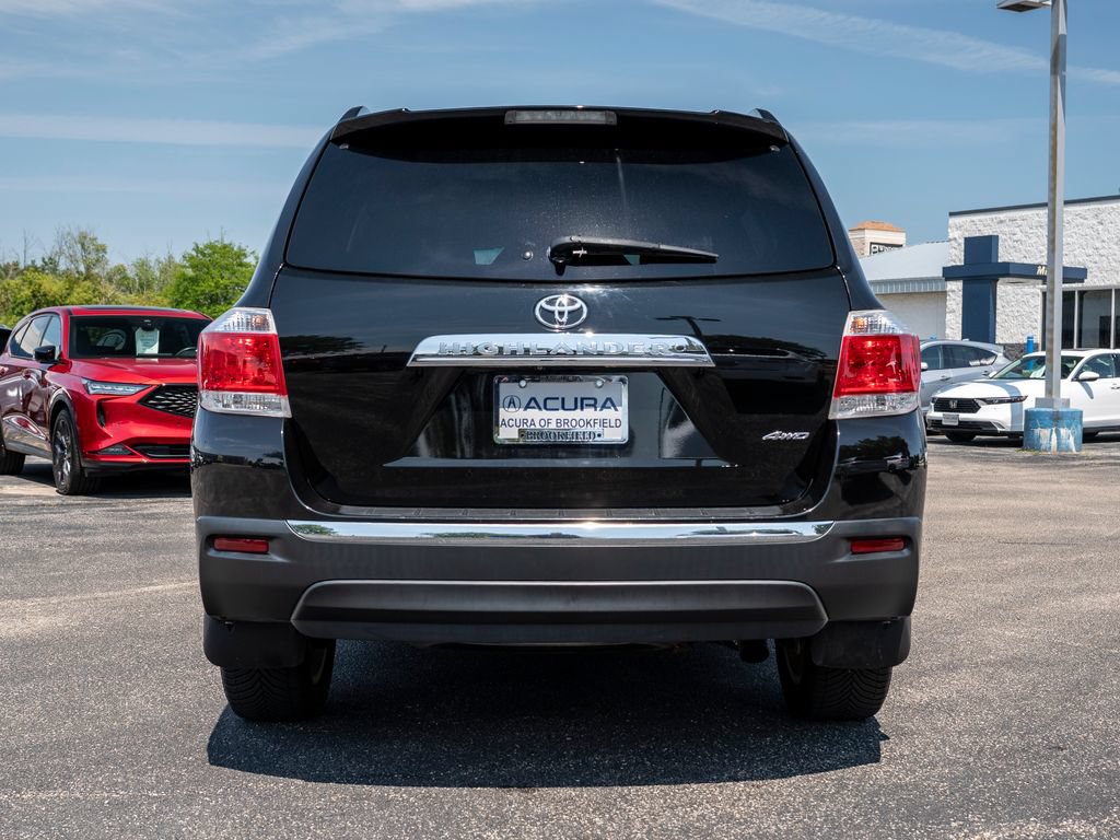 Used 2012 Toyota Highlander Limited w/ Tow Pkg AWD/4WD image 11