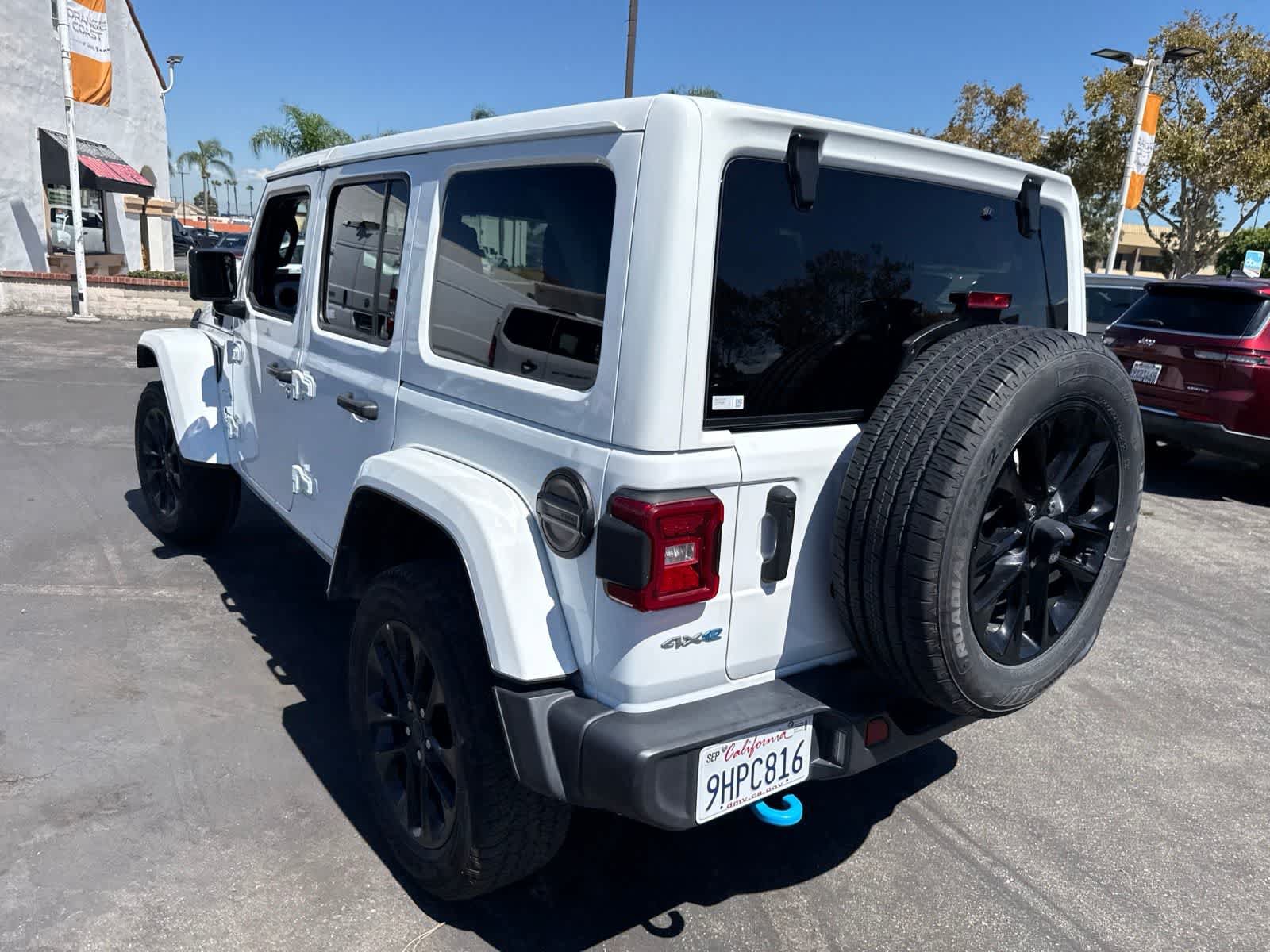 Used 2024 Jeep Wrangler Unlimited Sahara AWD/4WD image 21
