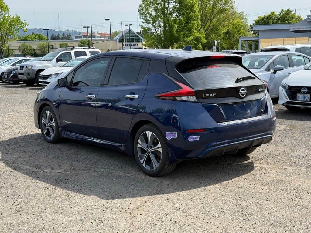 Used 2018 Nissan Leaf SL w/ SL Technology Package FWD image 3