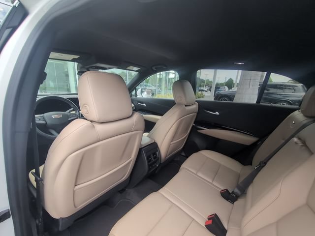 Used 2024 Cadillac XT4 Luxury w/ Cold Weather Package FWD image 28