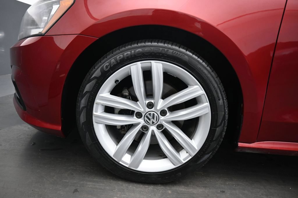 Used 2019 Volkswagen Passat 2.0T Wolfsburg w/ Wheels & Sunroof Package FWD image 50