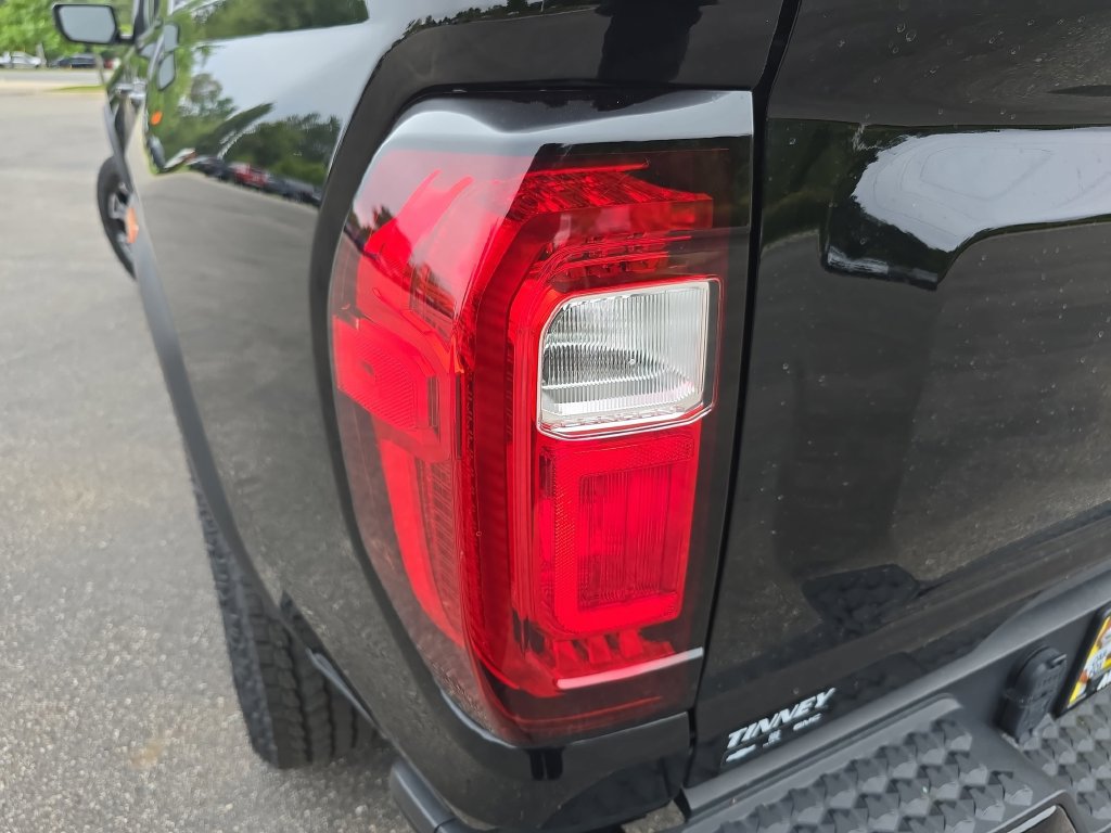 Used 2024 GMC Canyon AT4 w/ AT4 Premium Package AWD/4WD image 37