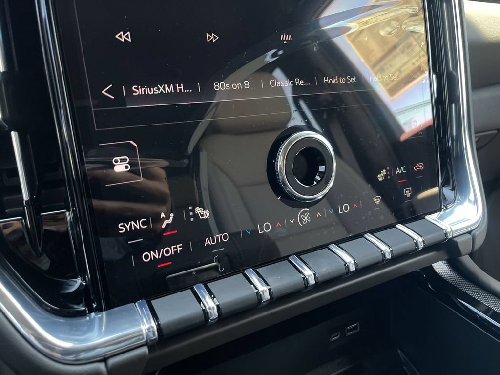 New 2026 GMC Yukon XL Elevation AWD/4WD image 14