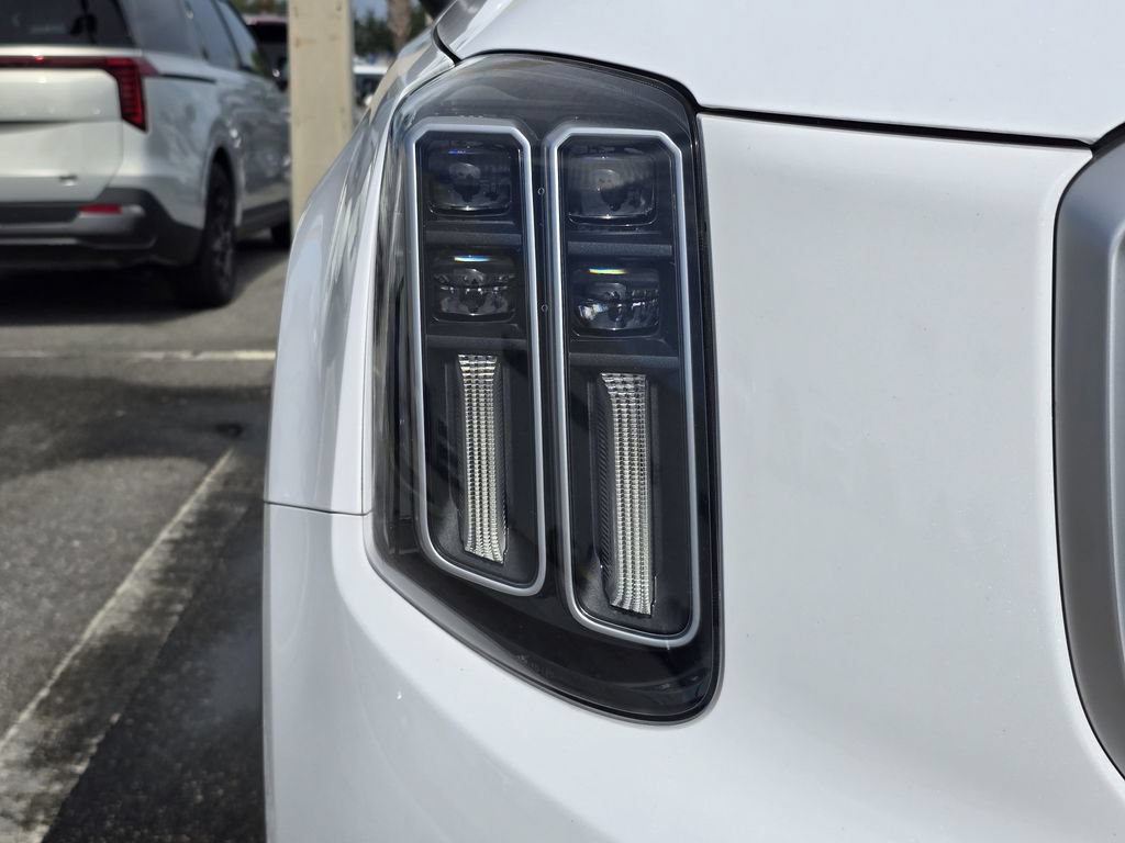 Used 2024 Kia Telluride S w/ S Sunroof Package FWD image 11