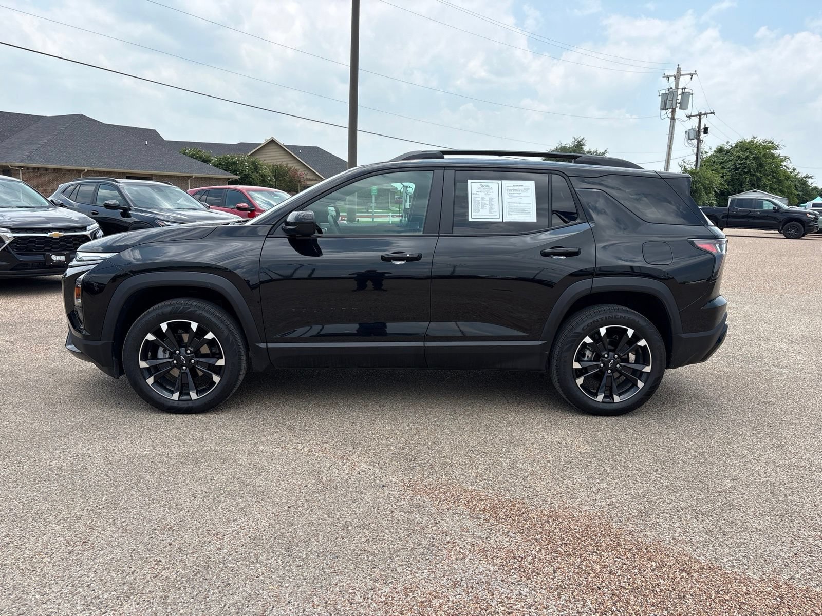 Used 2025 Chevrolet Equinox RS w/ Convenience Package III FWD image 2