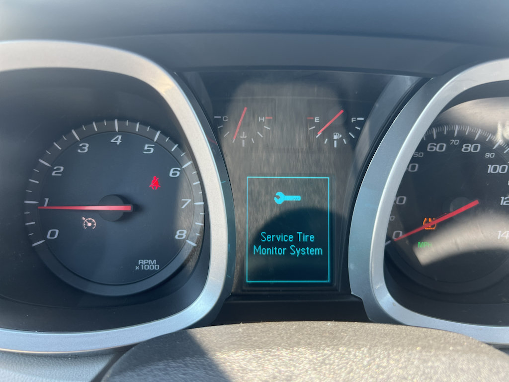 Used 2015 Chevrolet Equinox LT FWD image 10