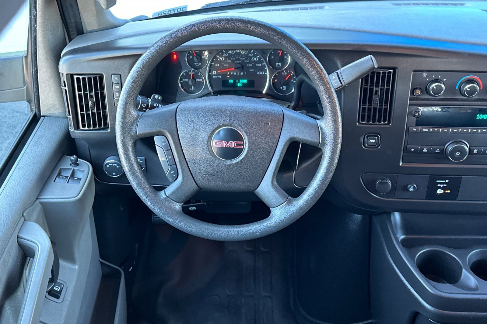 Used 2023 GMC Savana 2500 w/ Driver Convenience Package image 15