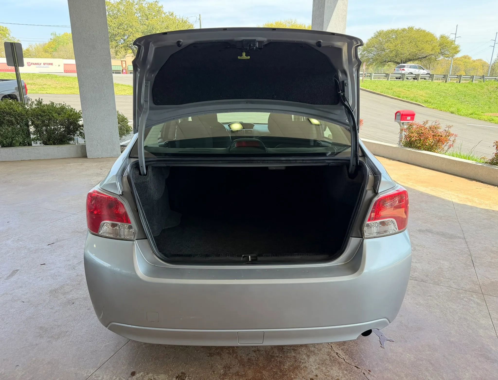 Used 2012 Subaru Impreza 2.0i image 18