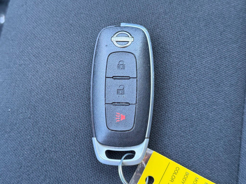 Used 2024 Nissan Rogue S FWD image 29