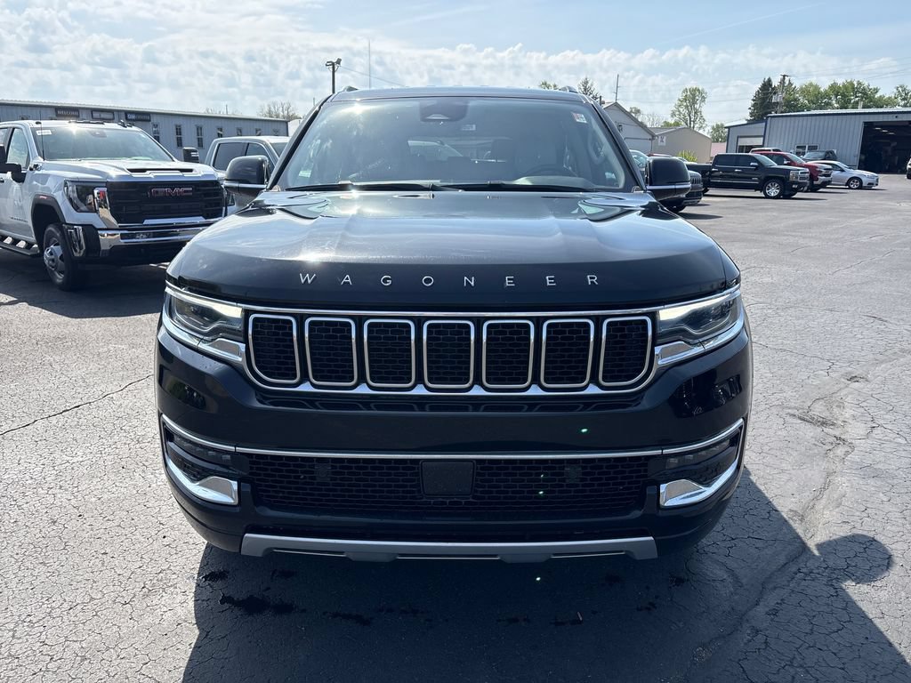 Used 2023 Jeep Wagoneer L Series II AWD/4WD image 8