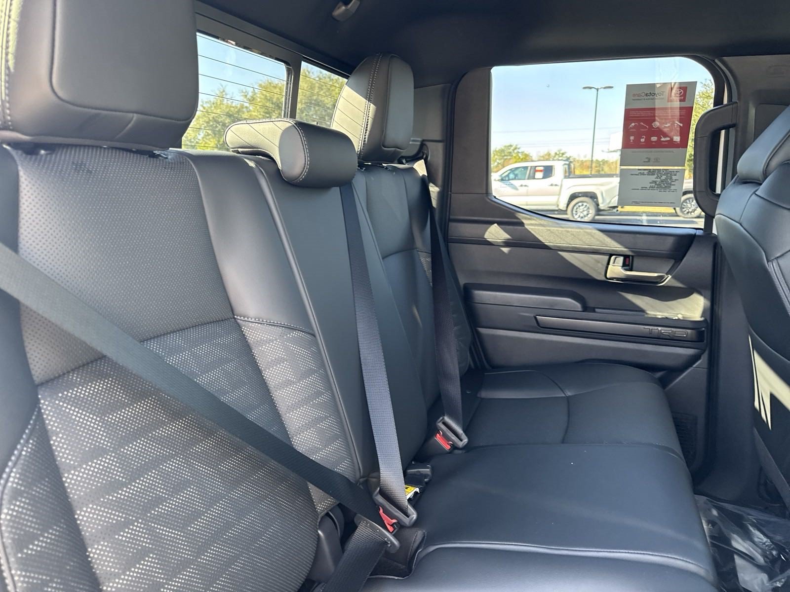 New 2024 Toyota Tacoma TRD Sport w/ TRD Sport Premium Package AWD/4WD image 33