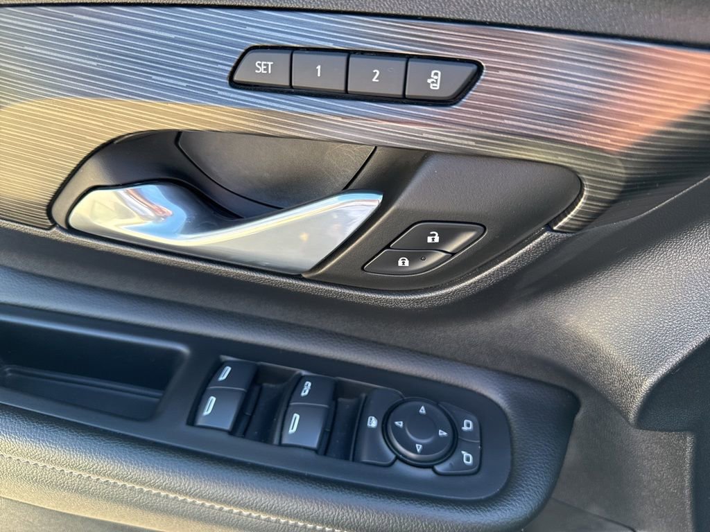 Certified 2024 GMC Terrain SLT w/ Infotainment Package II image 39