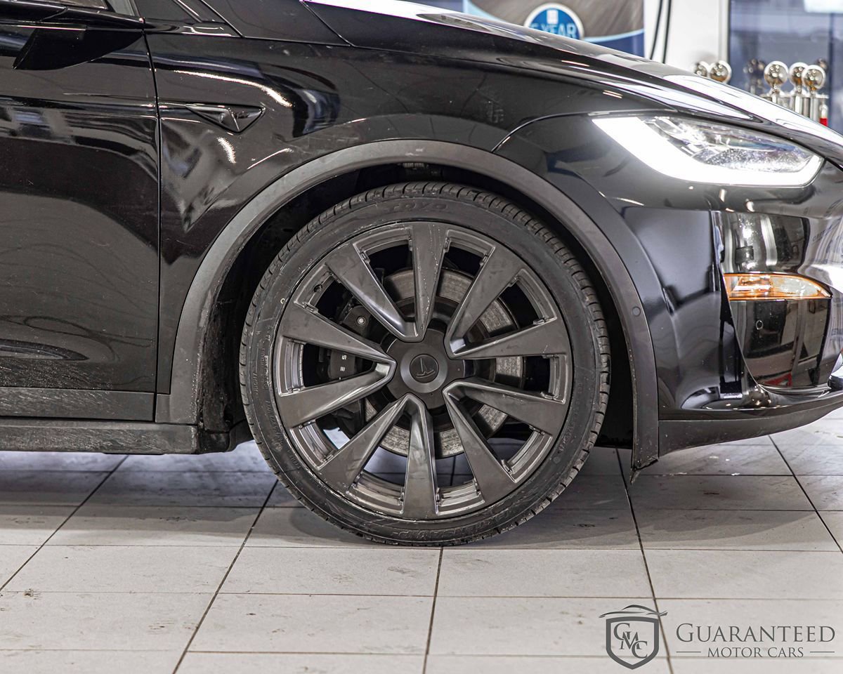 Used 2022 Tesla Model X image 12