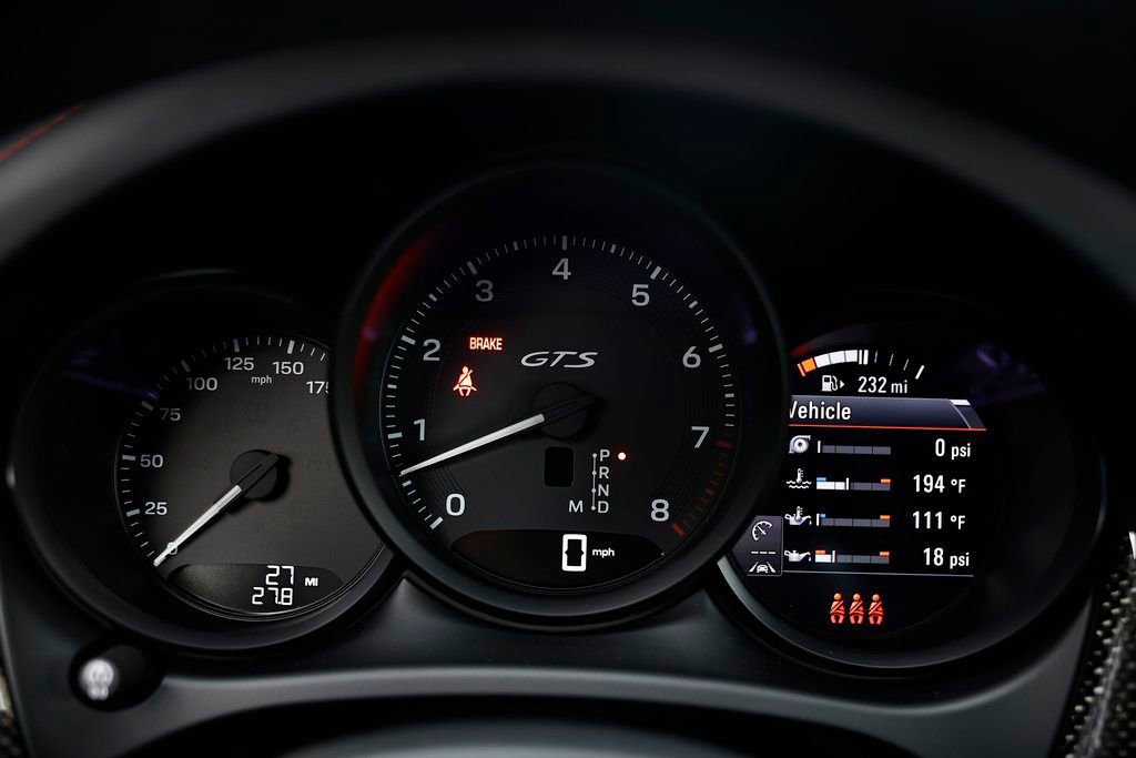New 2026 Porsche Macan GTS image 33