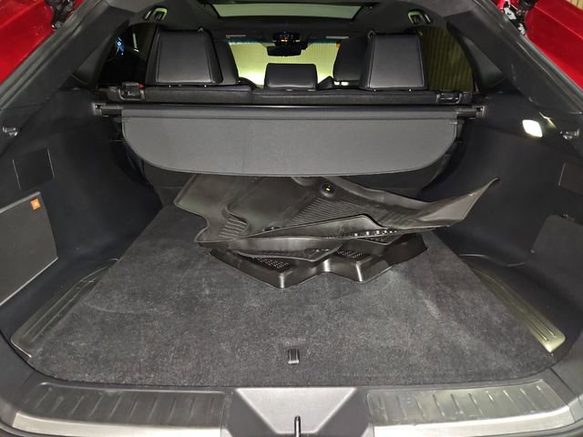 Used 2023 Toyota Venza Limited image 17