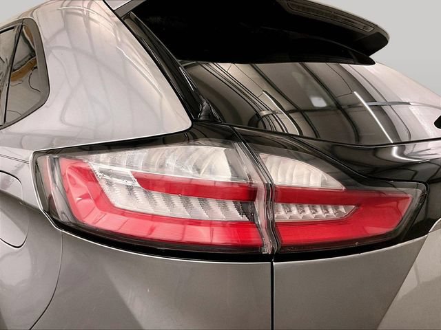 Used 2020 Ford Edge SE FWD image 28