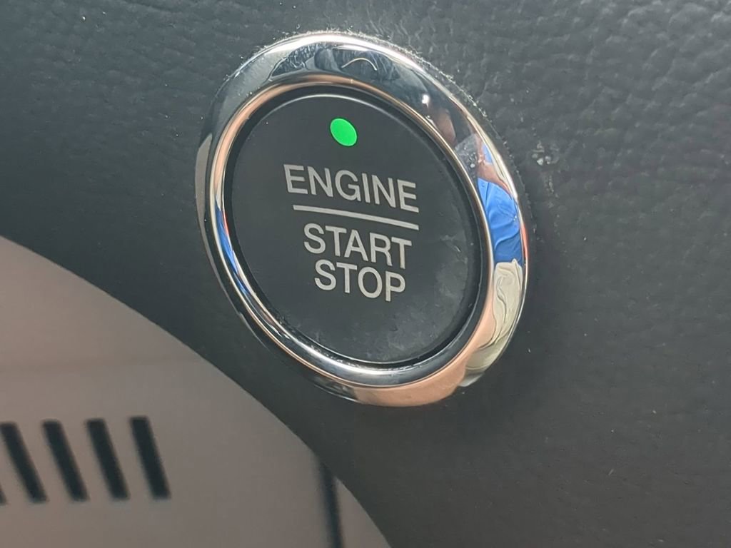 Used 2018 Ford Edge Titanium w/ Equipment Group 301A image 36