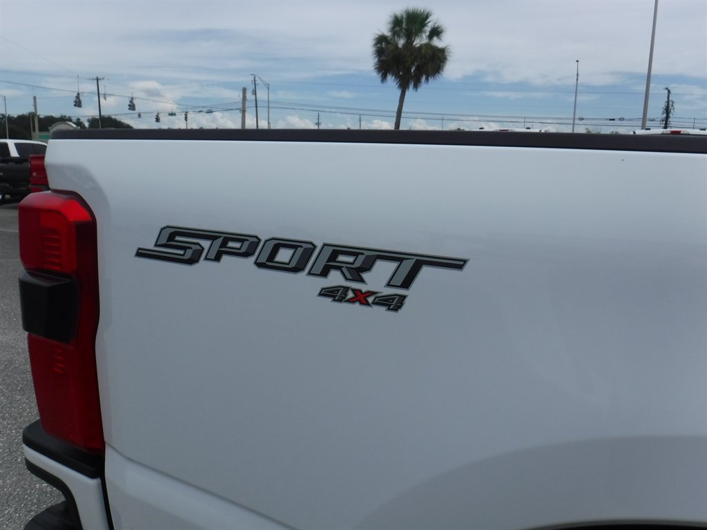 Used 2024 Ford F250 XLT w/ XLT Premium Package AWD/4WD image 5