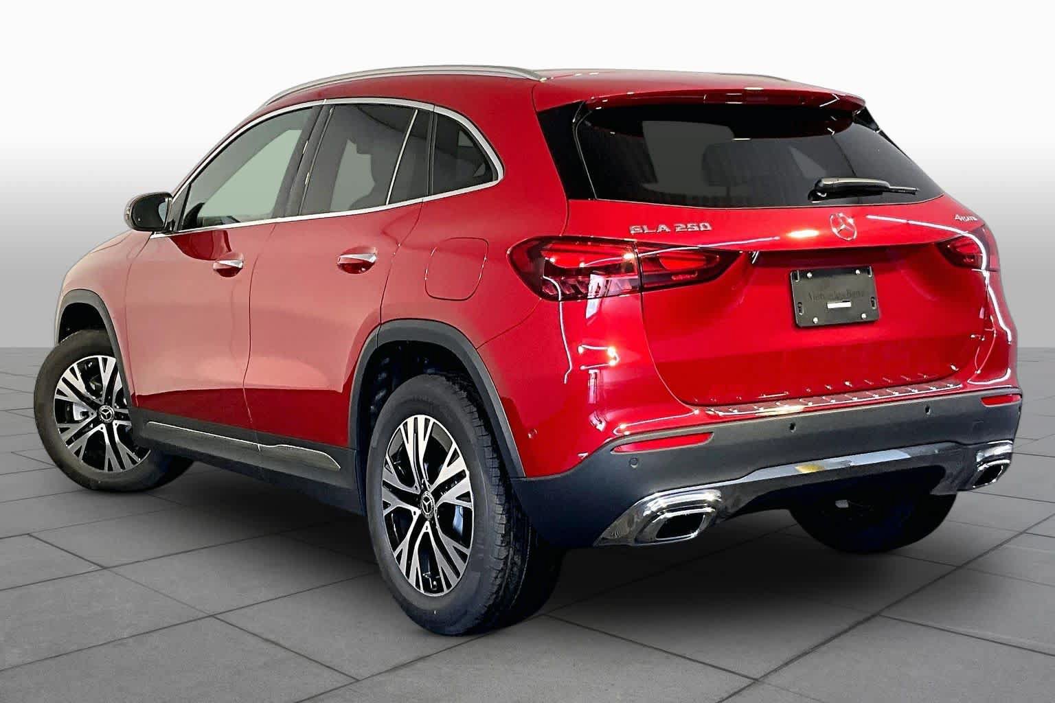 New 2026 Mercedes-Benz GLA 250 4MATIC image 3