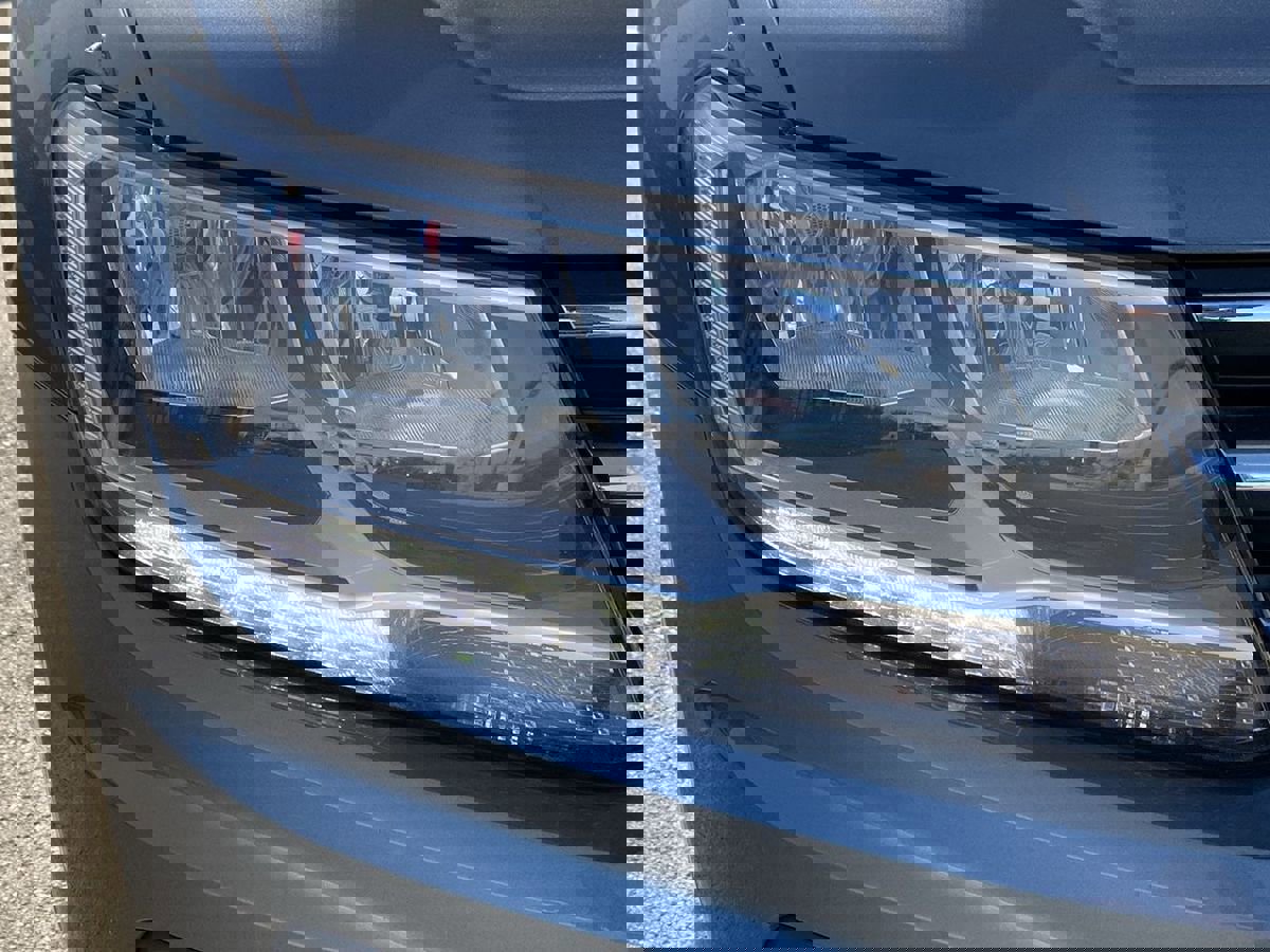 Used 2020 Volkswagen Tiguan SE R-Line image 9