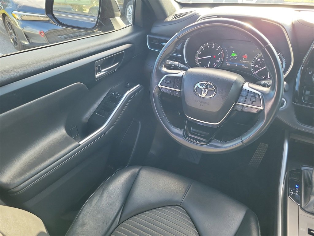Used 2021 Toyota Highlander XSE image 20