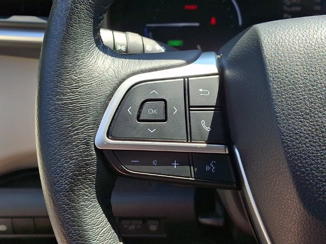 Used 2021 Toyota Sienna XLE FWD image 24