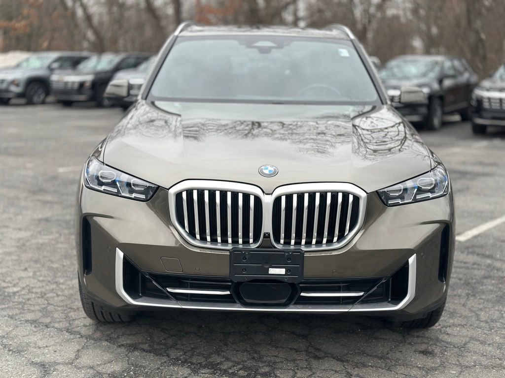 Certified 2024 BMW X5 xDrive40i w/ Premium Package image 9