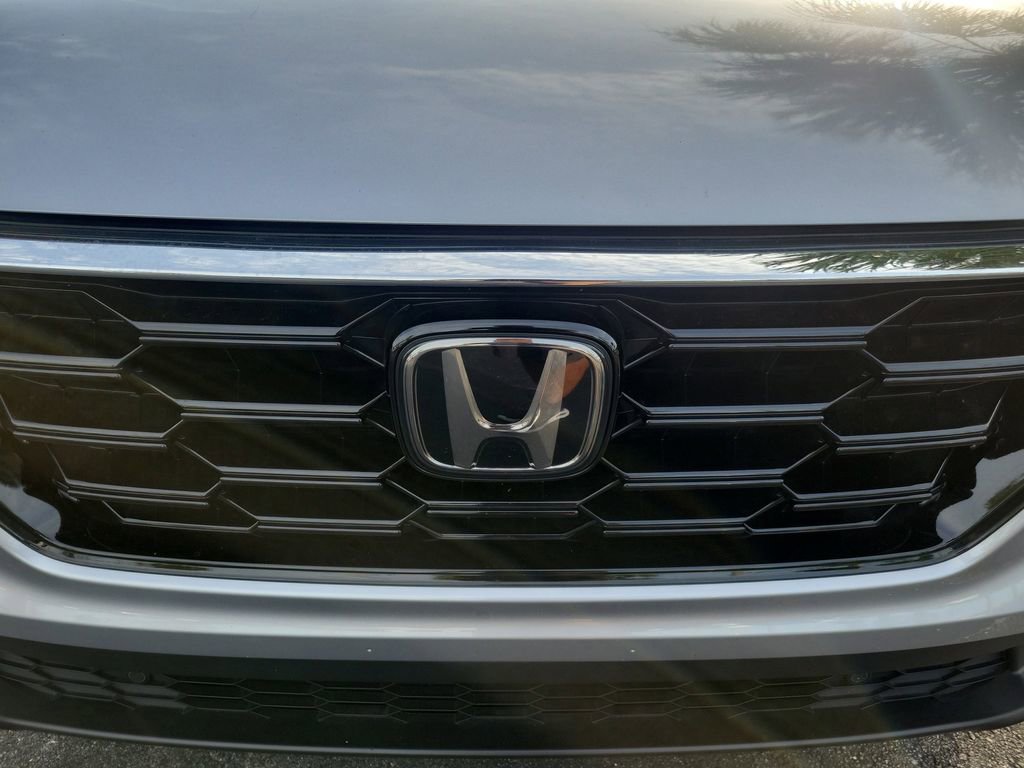 Used 2024 Honda CR-V EX-L image 6