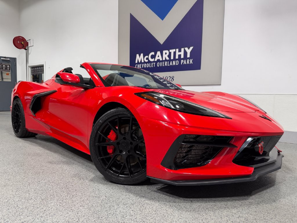 Used 2020 Chevrolet Corvette Stingray Convertible w/ Z51 Performance Package RWD image 2