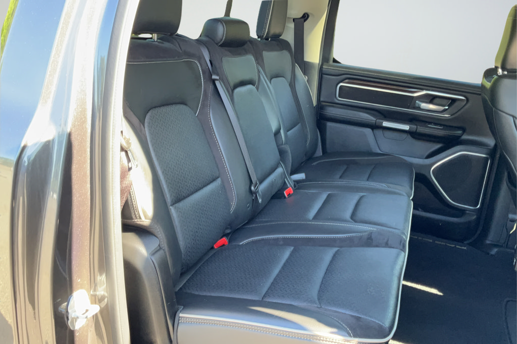 Used 2022 RAM 1500 Laramie AWD/4WD image 21