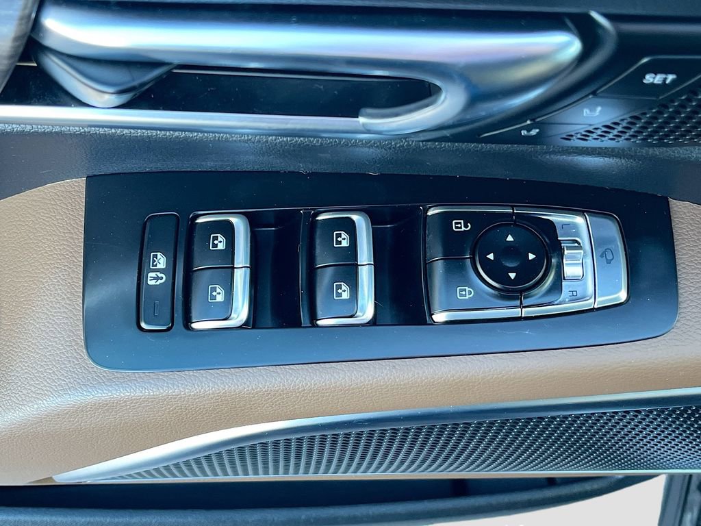 Used 2021 Kia Telluride SX w/ SX Prestige Package image 17