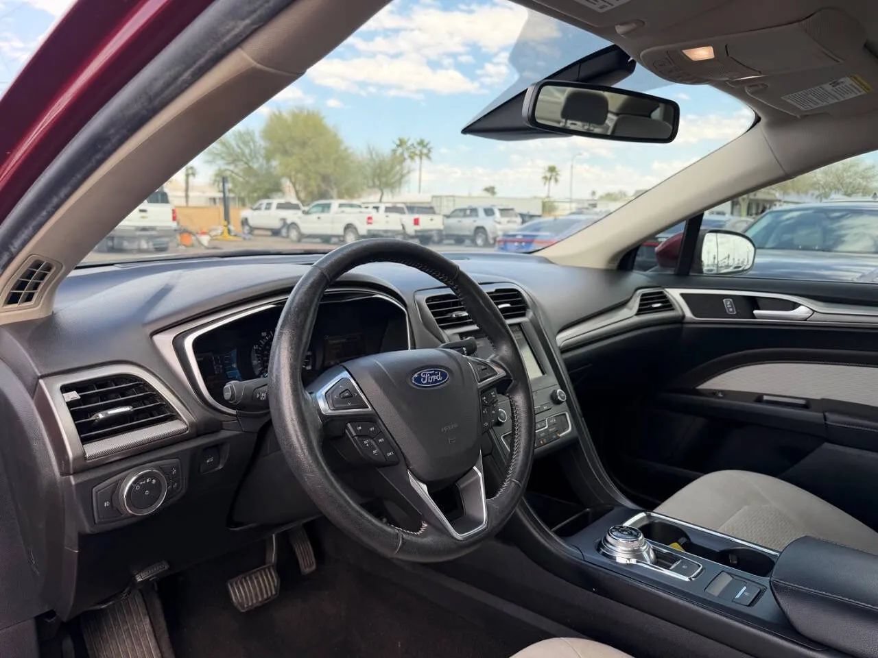 Used 2019 Ford Fusion SE w/ Equipment Group 151A FWD image 19