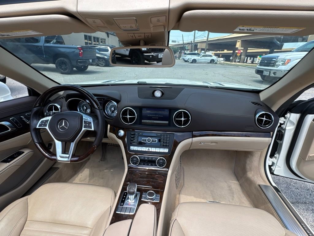 Used 2013 Mercedes-Benz SL 550 image 25