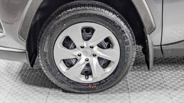 Used 2020 Toyota RAV4 LE w/ All Weather Liner Package AWD/4WD image 32
