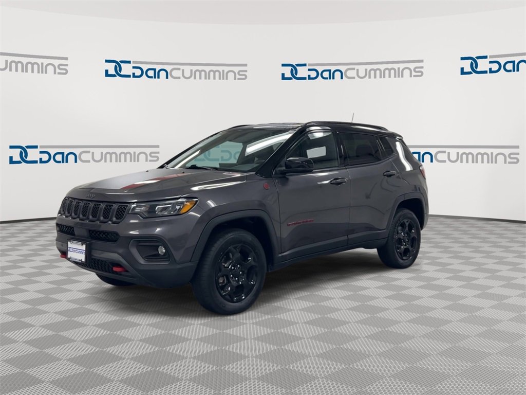 Used 2023 Jeep Compass Trailhawk image 4