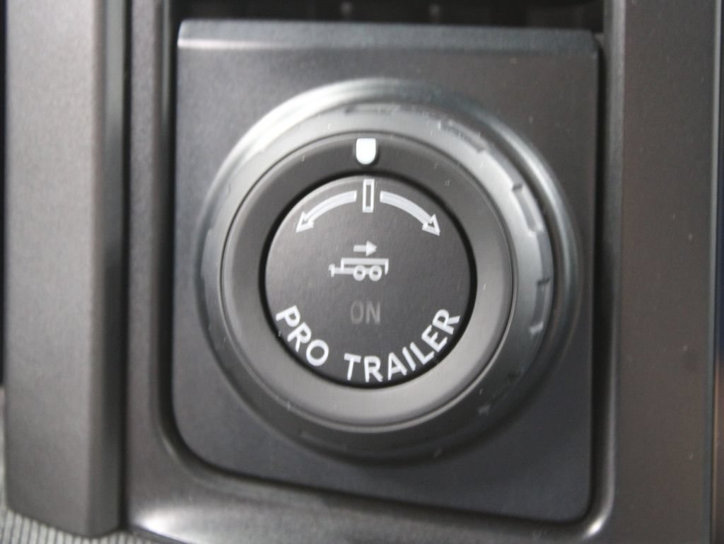 Used 2025 Ford F150 Lariat AWD/4WD image 68
