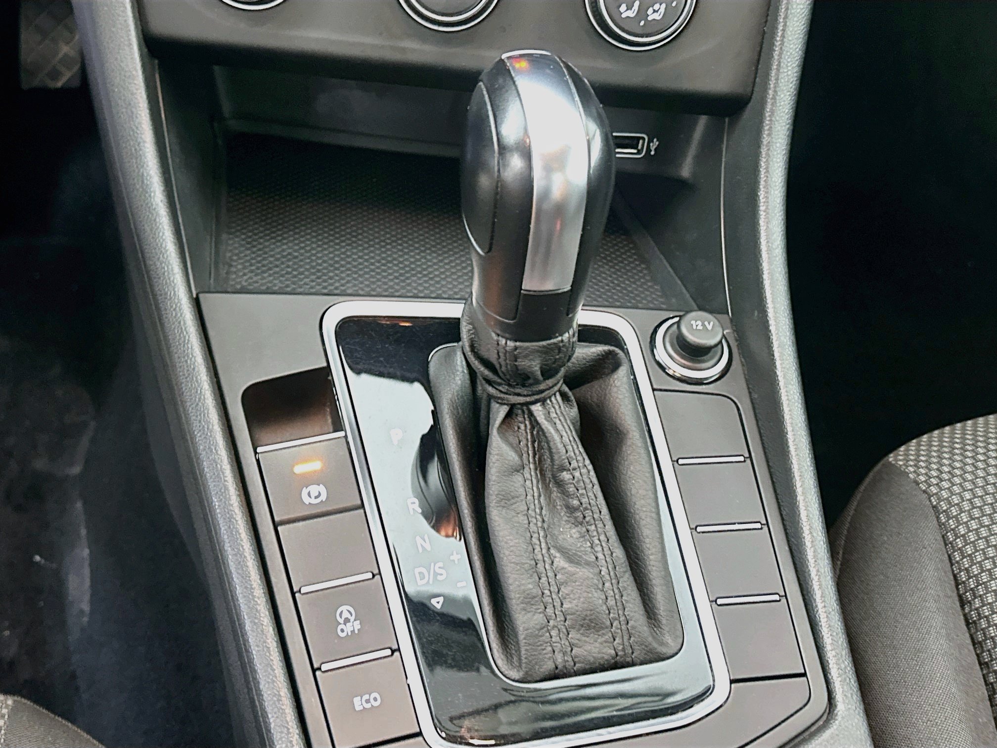 Used 2019 Volkswagen Jetta S w/ Driver Assistance Package FWD image 24
