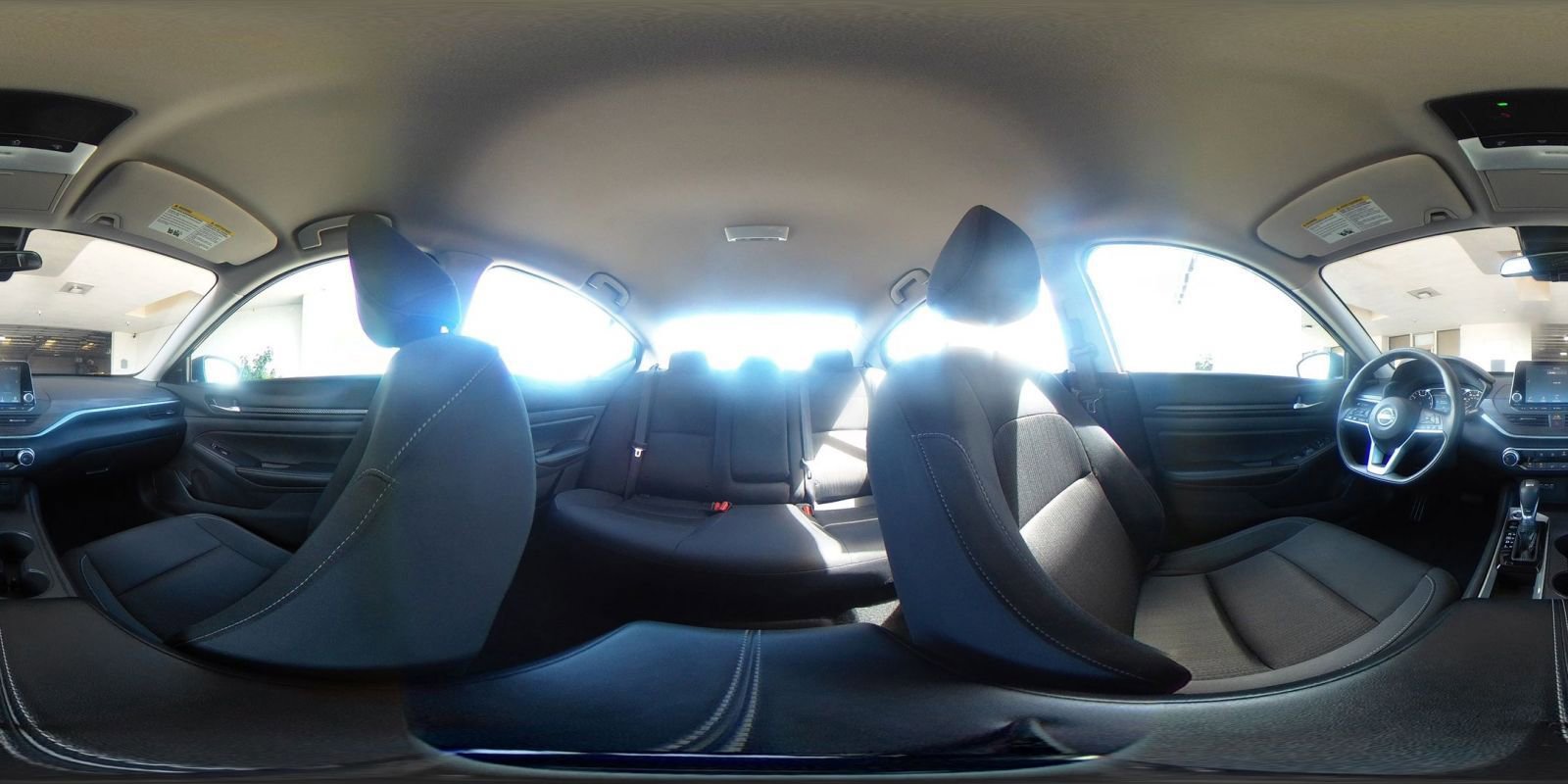 Used 2025 Nissan Altima 2.5 SV FWD image 43