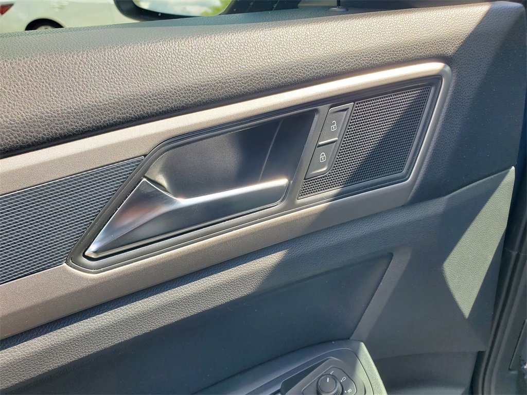 Used 2021 Volkswagen Atlas SE image 22