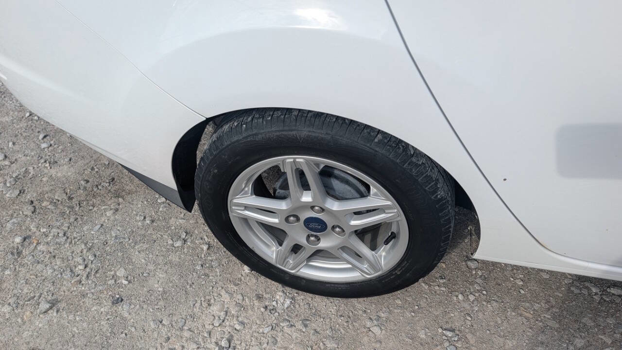 Used 2017 Ford Fiesta SE image 10