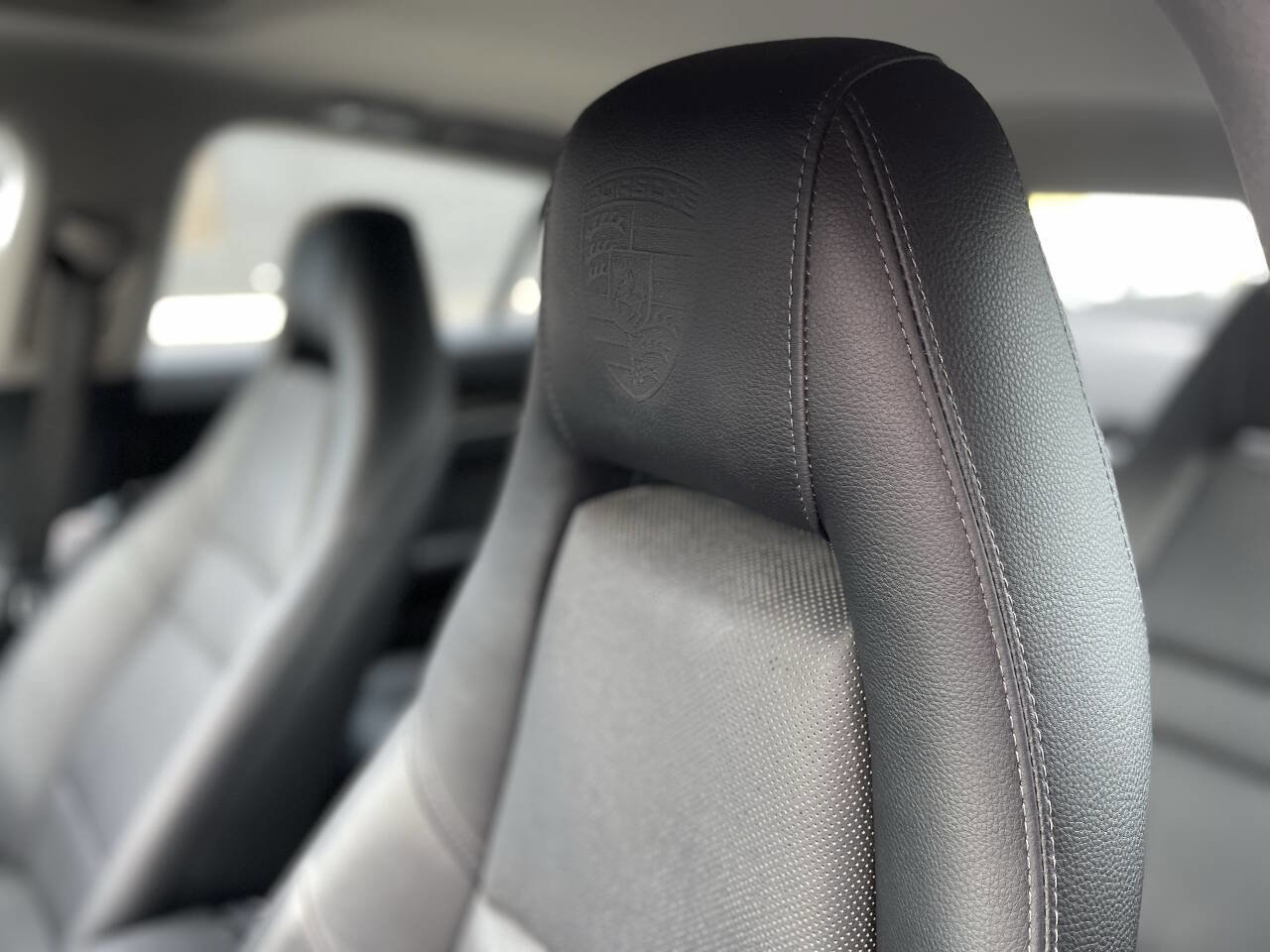 Used 2016 Porsche Panamera 4 Edition image 16