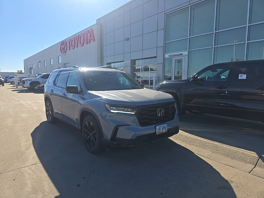 Used 2025 Honda Pilot Black Edition