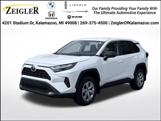 Used 2023 Toyota RAV4 LE AWD/4WD image 1