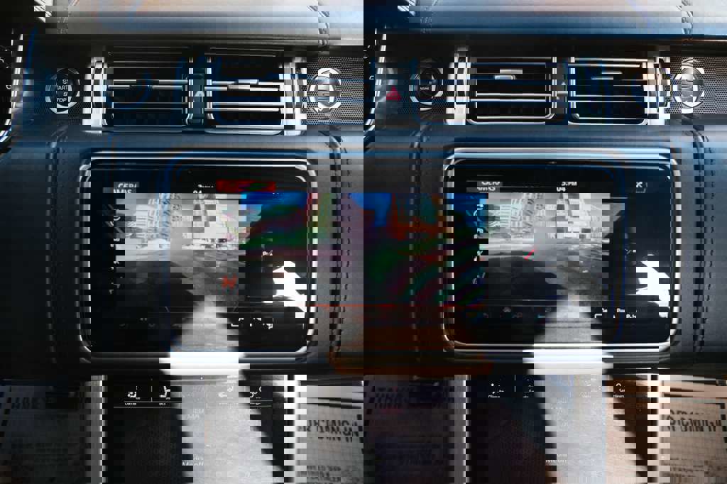 Used 2019 Land Rover Range Rover Autobiography image 37